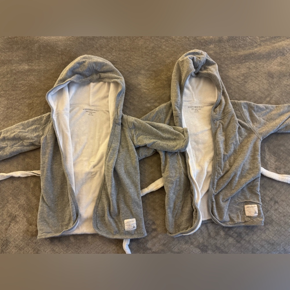 Burt's Bees Baby Bath Robes / Perfect for Twins!! - Picture 2 of 10